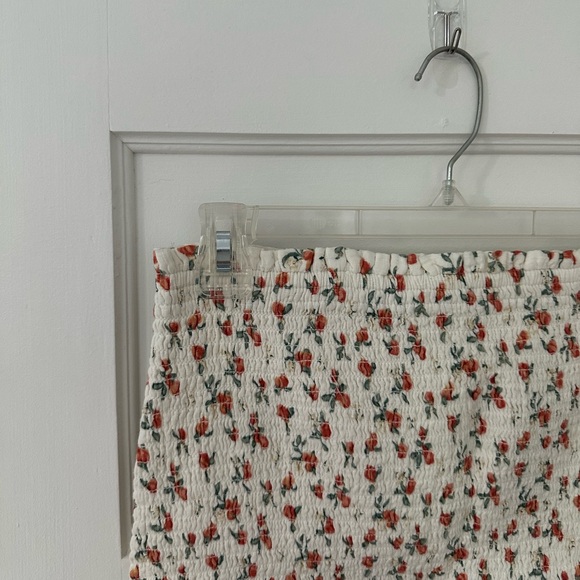 Abercrombie White and Orange Skirt Set with Ruffled Hem - Picture 8 of 10